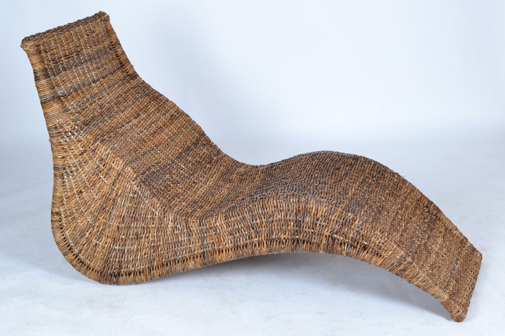 Rattan Lounger 'Cincan' - Massivholz-M&ouml;bel Bananenblatt-Geflecht modern