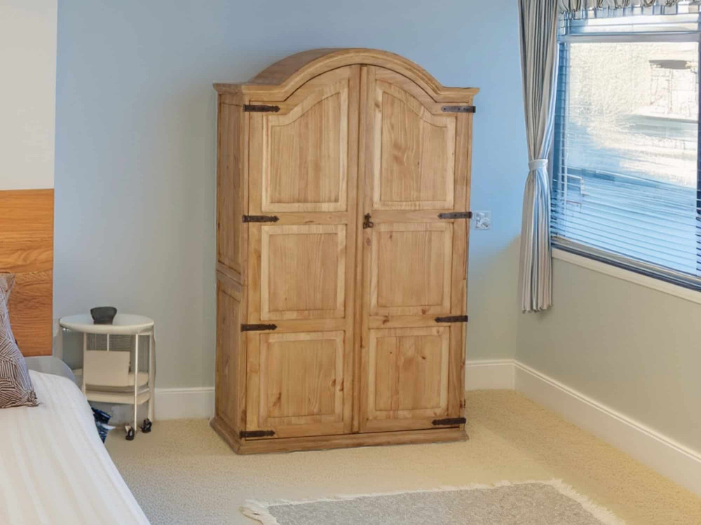 Schrank Mexico Möbel Landhaus Pinie Honig