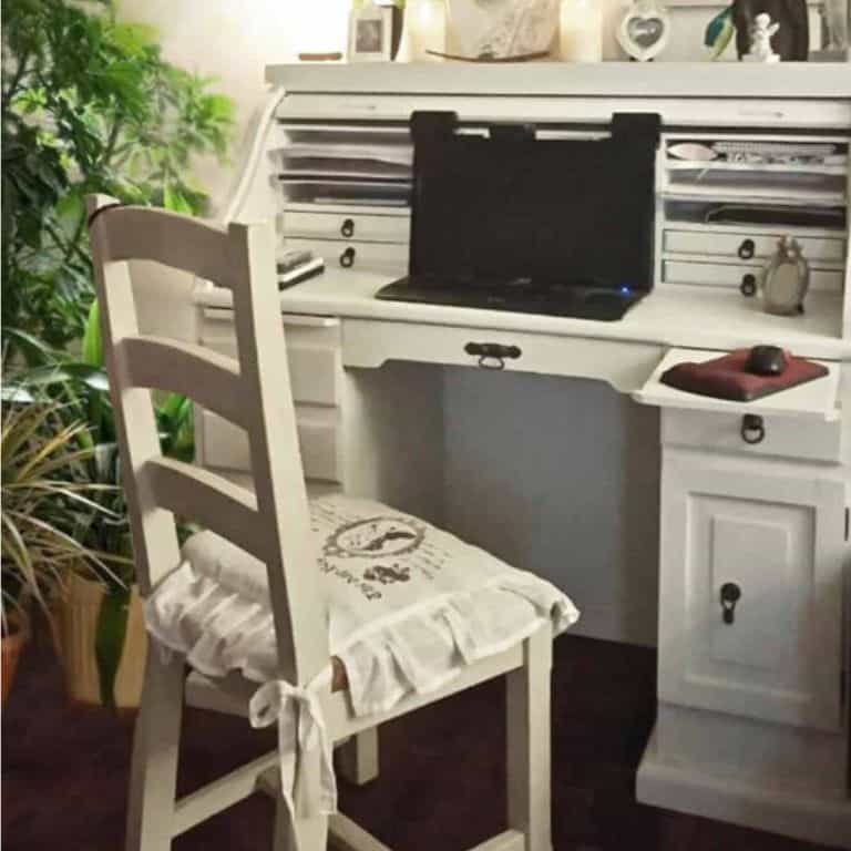 Weißer Landhaussekretär