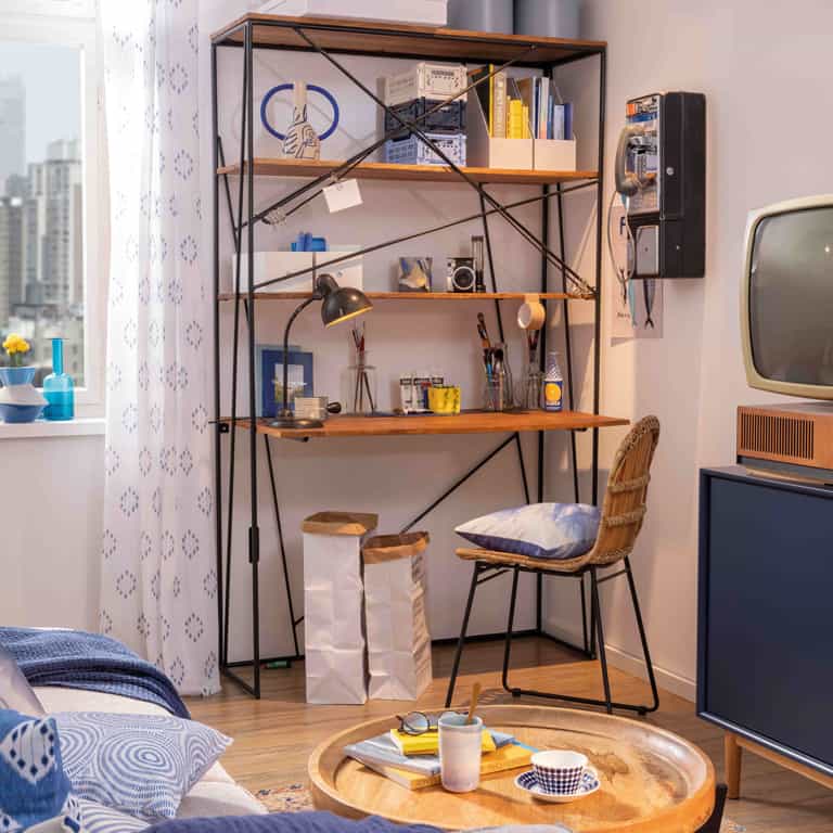 Schreibtischkombination im Retrostil